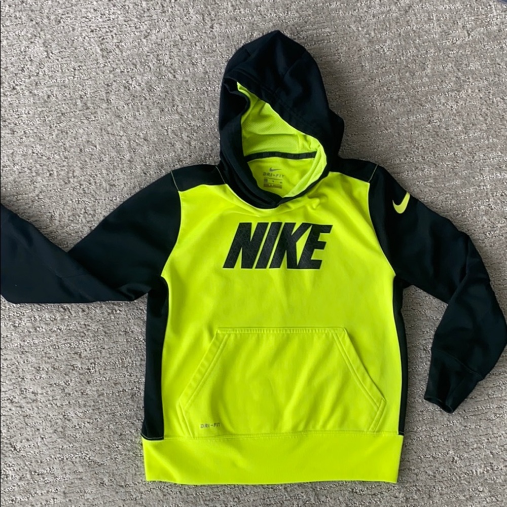 Boys’ Drifit Nike hoodie